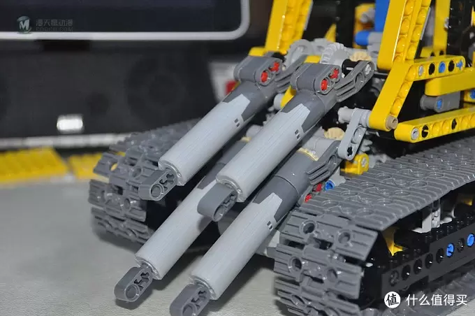 单反毁一生，LEGO穷三代 篇十一：LEGO 乐高 8043 B模式 推土机，附视频