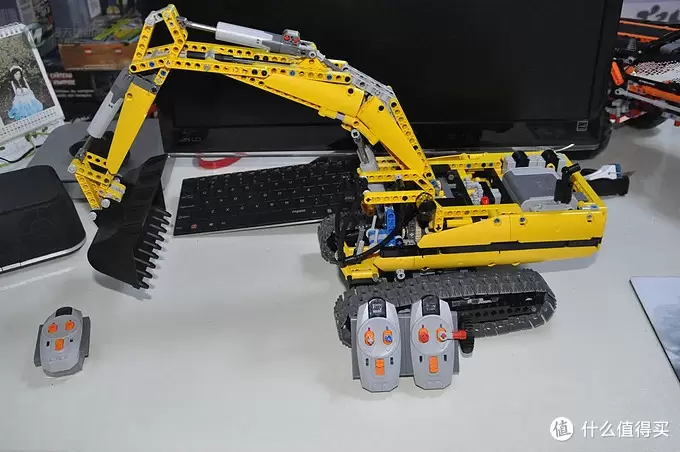单反毁一生，LEGO穷三代 篇七：绝版 LEGO 乐高 8043 Technic科技系列 Motorized Excavator 挖掘机