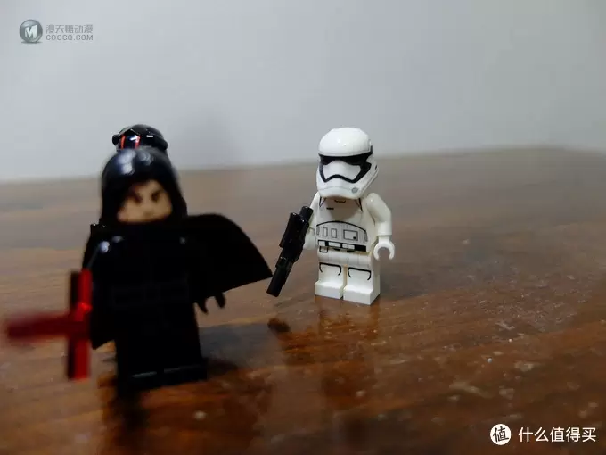 LEGO 乐高 75179 星球大战 Kylo Ren 钛战机 开箱