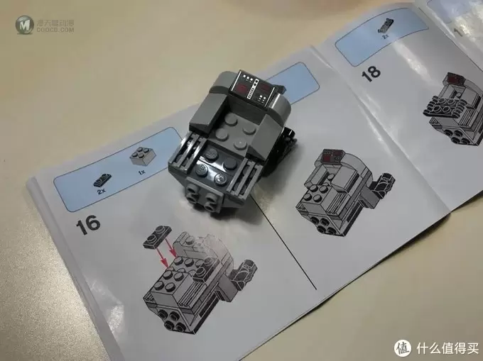 乐高这个大坑 篇三十五：#晒单大赛#Lego 乐高 Star Wars 75161 ￼￼乐高星球大战 钛攻击机迷你战机