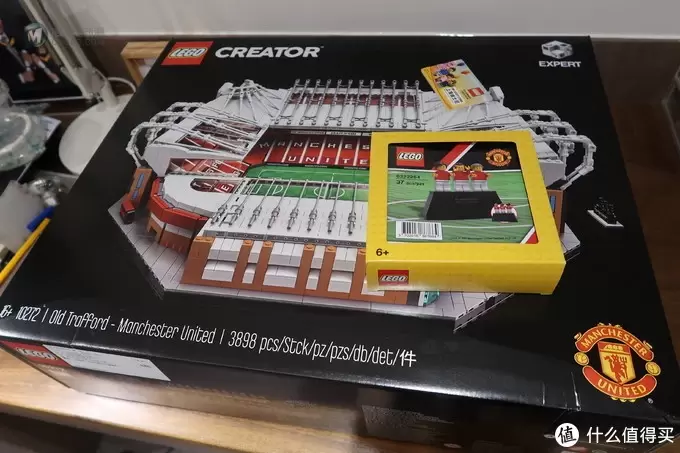 大人的玩具 篇一：乐高10272老特拉福德曼联红魔球场测评