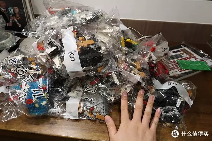 大人的玩具 篇一：乐高10272老特拉福德曼联红魔球场测评