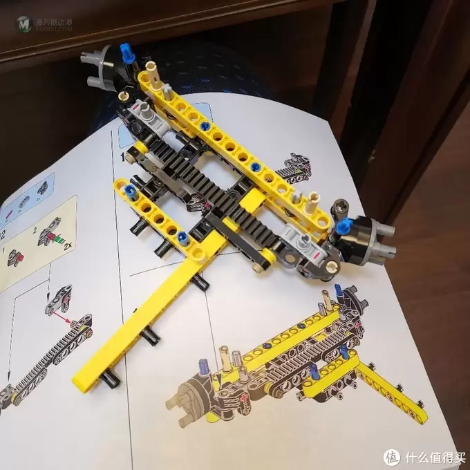 老杨的玩具仓库 篇十二：乐高机械组 42081 沃尔沃概念式装载机