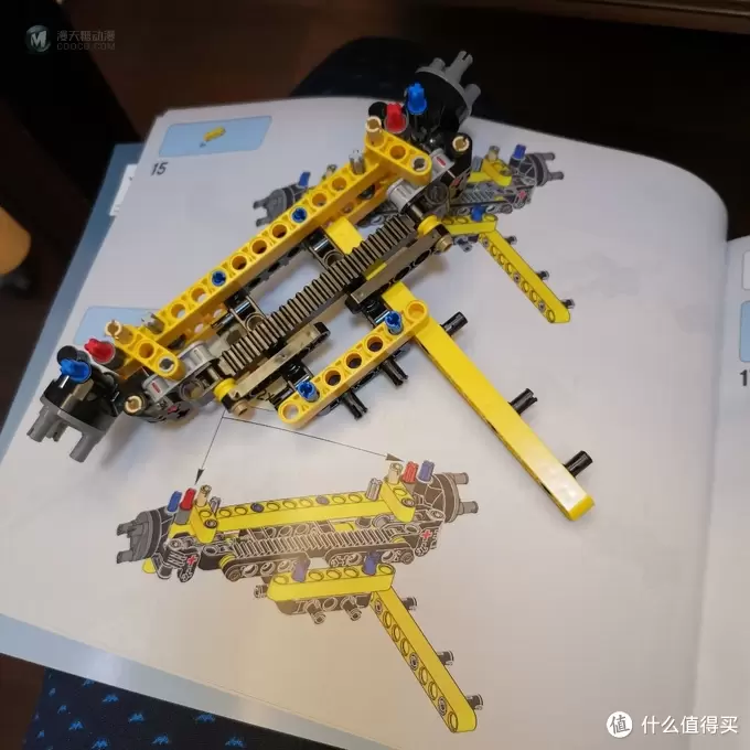 老杨的玩具仓库 篇十二：乐高机械组 42081 沃尔沃概念式装载机