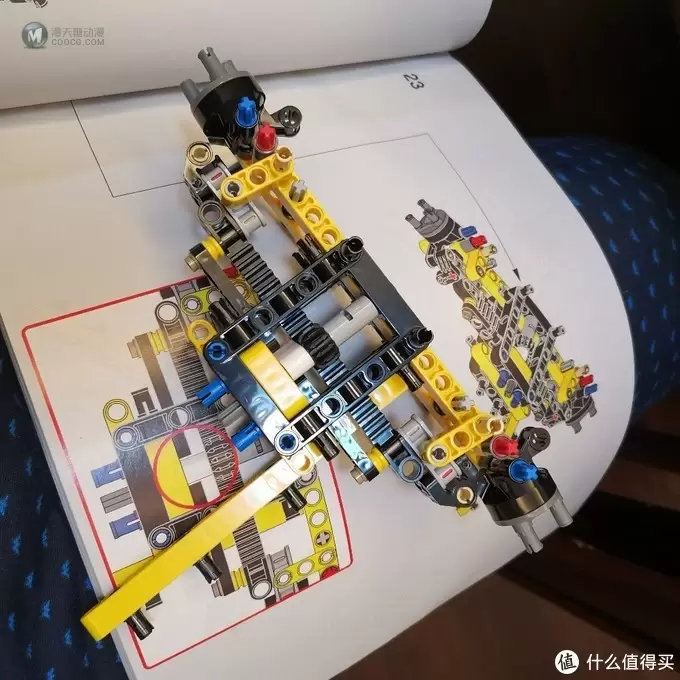 老杨的玩具仓库 篇十二：乐高机械组 42081 沃尔沃概念式装载机