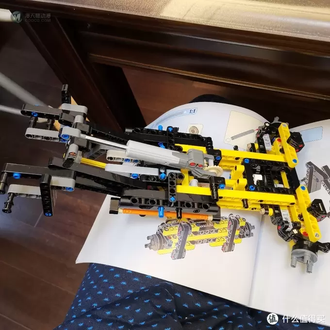 老杨的玩具仓库 篇十二：乐高机械组 42081 沃尔沃概念式装载机