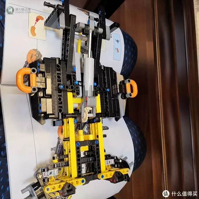 老杨的玩具仓库 篇十二：乐高机械组 42081 沃尔沃概念式装载机