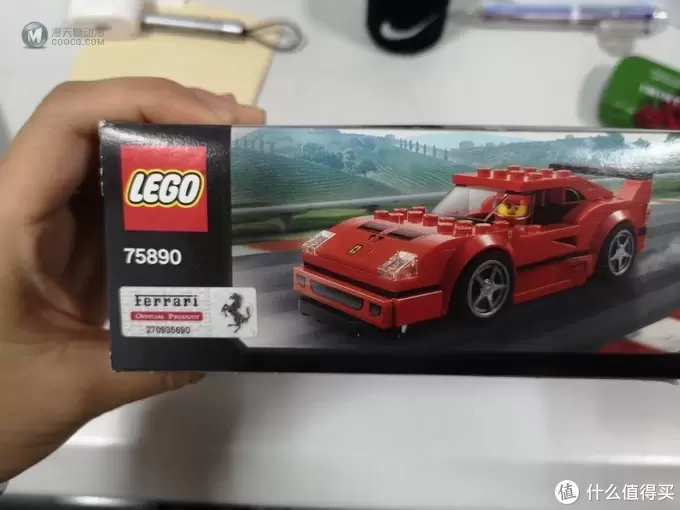 乐高75890—法拉利F40，赏中国红，庆中国年！
