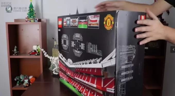 乐高 10272 Old Trafford – Manchester United 开箱测评到！