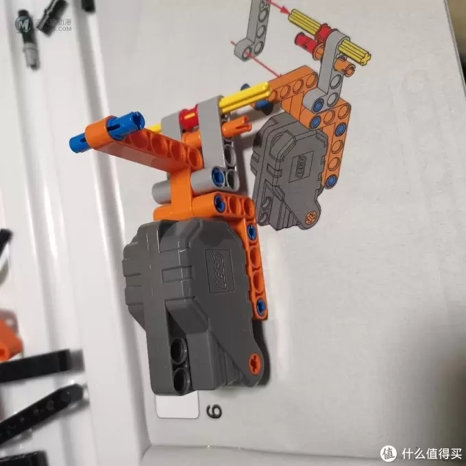 老杨的玩具仓库 篇八：老杨的玩具仓库 篇九：乐高机械组 二合一 42104 回力竞速卡车