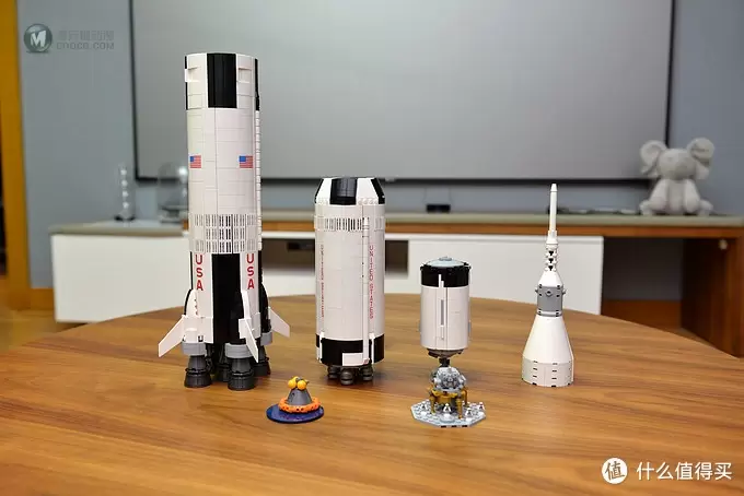 值得一看，动图看拼装 ！乐高 21309 土星5号运载火箭 拼装全纪录！