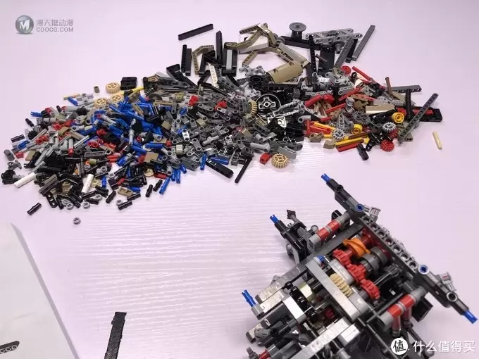 砖头的信仰—首测LEGO 42110 全新一代路虎Defender