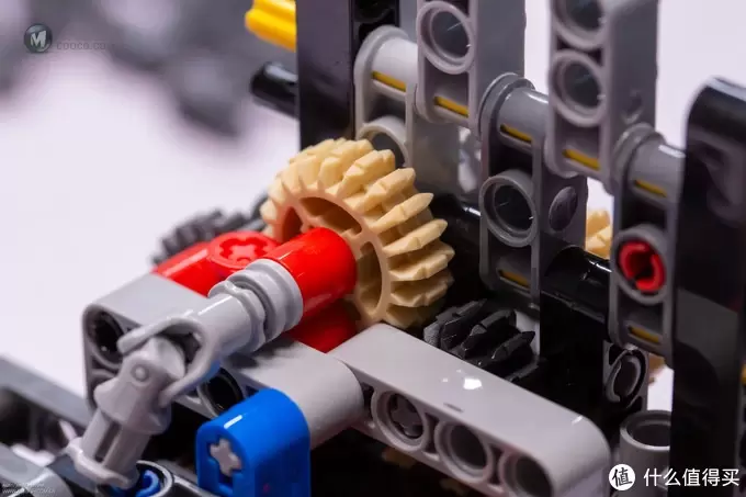 砖头的信仰—首测LEGO 42110 全新一代路虎Defender