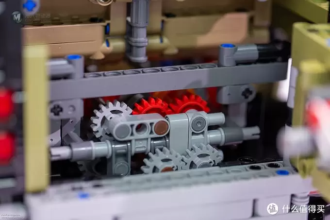 砖头的信仰—首测LEGO 42110 全新一代路虎Defender