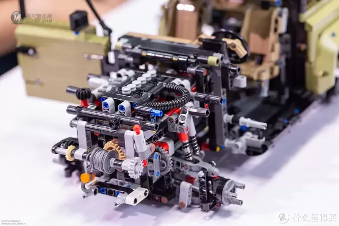 砖头的信仰—首测LEGO 42110 全新一代路虎Defender