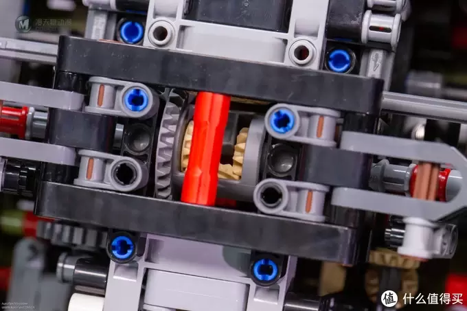 砖头的信仰—首测LEGO 42110 全新一代路虎Defender