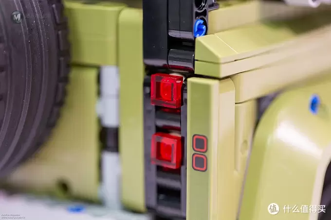 砖头的信仰—首测LEGO 42110 全新一代路虎Defender