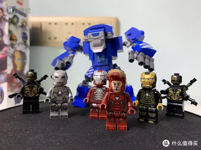 宝宝玩具 篇二：LEGO 乐高 76125 钢铁侠机甲陈列室