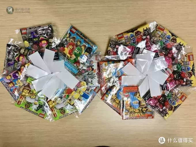 入坑5年，今天才发现你的美—LEGO人仔抽抽乐开箱