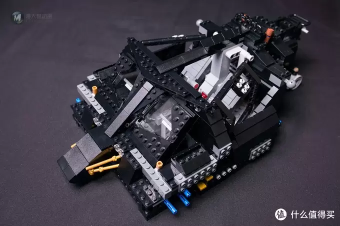 一不小心落坑里：LEGO 乐高 76023 Tumbler 蝙蝠车电影版开箱