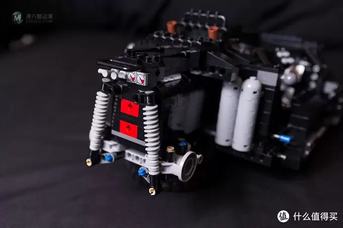 一不小心落坑里：LEGO 乐高 76023 Tumbler 蝙蝠车电影版开箱