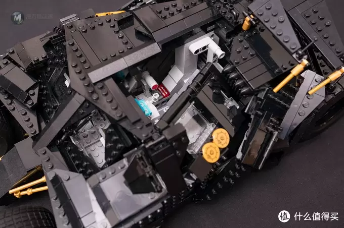 一不小心落坑里：LEGO 乐高 76023 Tumbler 蝙蝠车电影版开箱