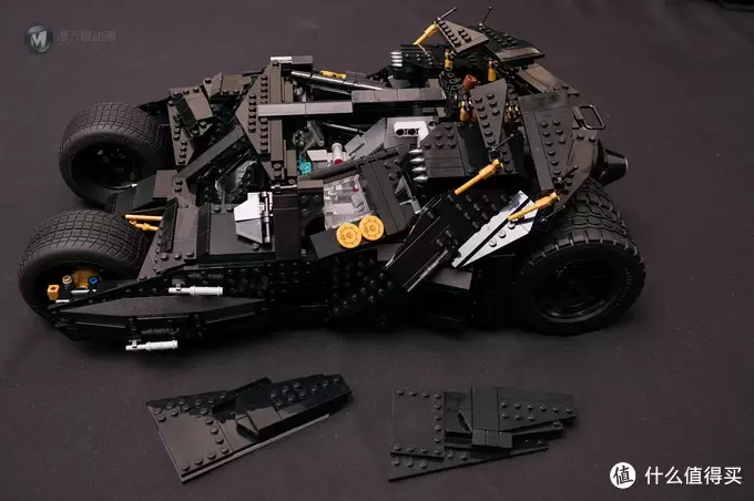 一不小心落坑里：LEGO 乐高 76023 Tumbler 蝙蝠车电影版开箱