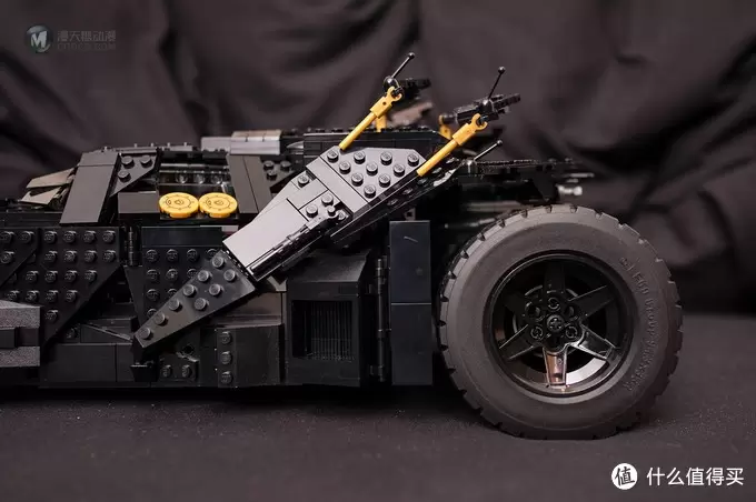 一不小心落坑里：LEGO 乐高 76023 Tumbler 蝙蝠车电影版开箱