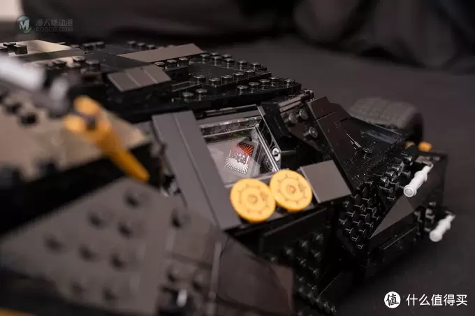 一不小心落坑里：LEGO 乐高 76023 Tumbler 蝙蝠车电影版开箱