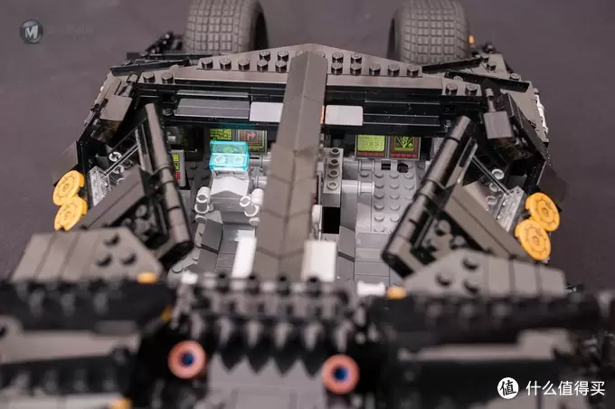 一不小心落坑里：LEGO 乐高 76023 Tumbler 蝙蝠车电影版开箱