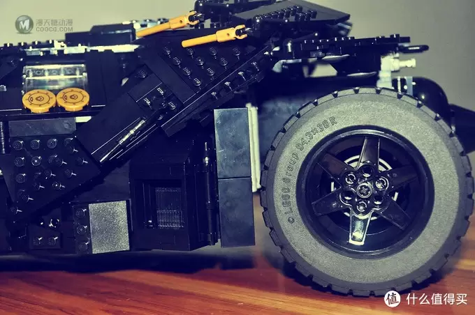 单反毁一生，LEGO穷三代 篇三十一：【ebay好物分享会】超级英雄配超级豪车 LEGO 76023 UCS 蝙蝠侠装甲车