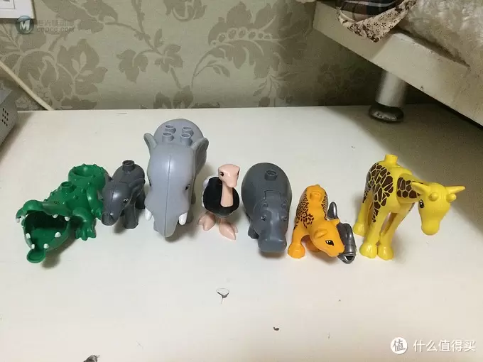 小心，有猛兽出没：LEGO 乐高 得宝主题拼砌系列 动物园全家福 6156
