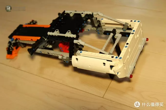 我的LEGO 乐高坑 篇一：2013年科技旗舰9398