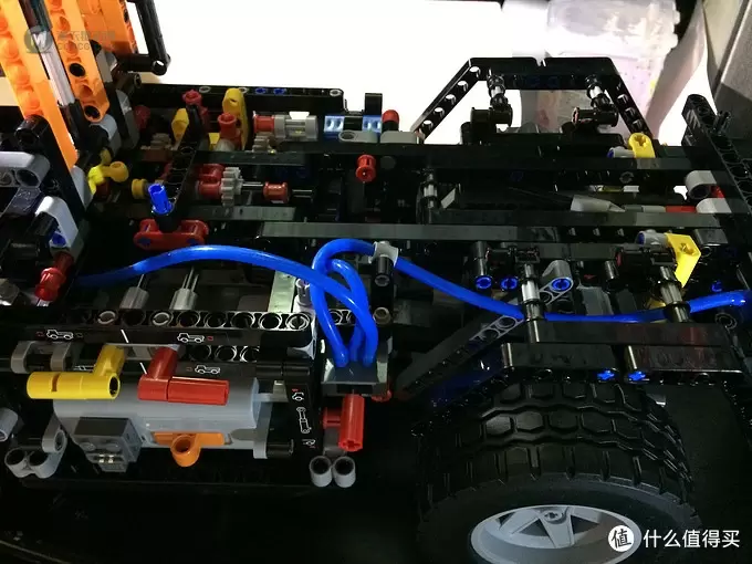 LEGO 乐高 8110 科技旗舰 —— 奔驰乌尼莫克