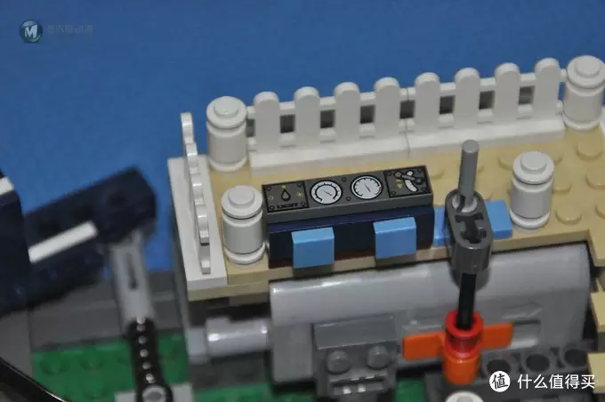 单反毁一生，LEGO穷三代 篇二十：【ebay好物分享会】每个女孩心中都有一个旋转木马的梦——年终巨献 LEGO 10196 旋转木马