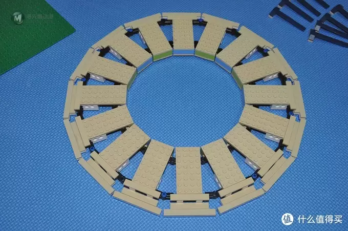 单反毁一生，LEGO穷三代 篇二十：【ebay好物分享会】每个女孩心中都有一个旋转木马的梦——年终巨献 LEGO 10196 旋转木马