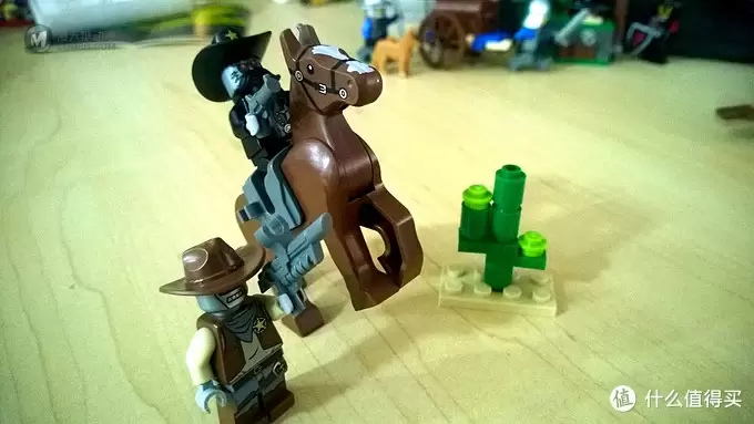 LEGO 乐高 Movie 70800 Getaway Glider 逃亡滑翔机 & Castle Forest Ambush 6024762 建筑玩具