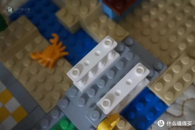 满是童趣和回忆：晒熊孩子的一堆 LEGO 乐高和类乐高
