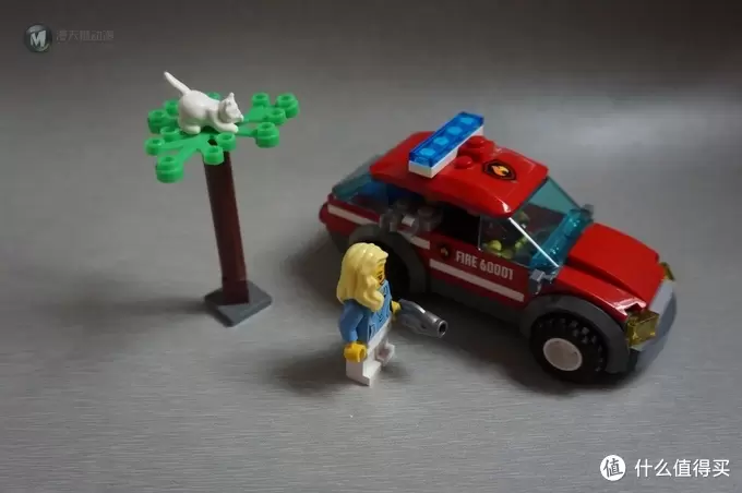 满是童趣和回忆：晒熊孩子的一堆 LEGO 乐高和类乐高