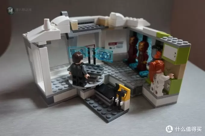 满是童趣和回忆：晒熊孩子的一堆 LEGO 乐高和类乐高