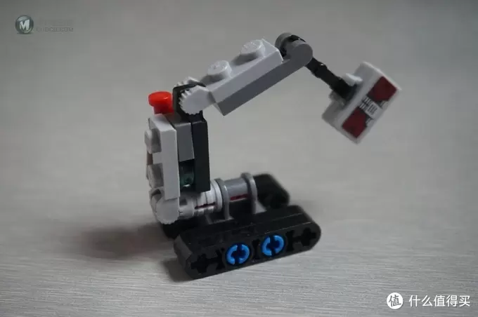 满是童趣和回忆：晒熊孩子的一堆 LEGO 乐高和类乐高