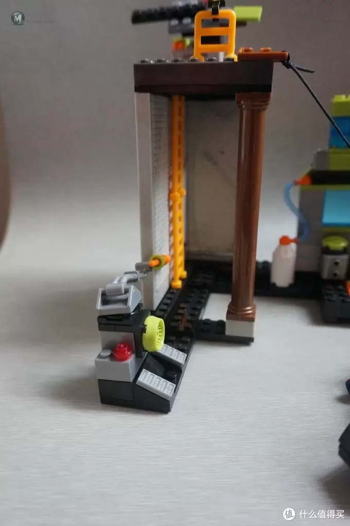 满是童趣和回忆：晒熊孩子的一堆 LEGO 乐高和类乐高