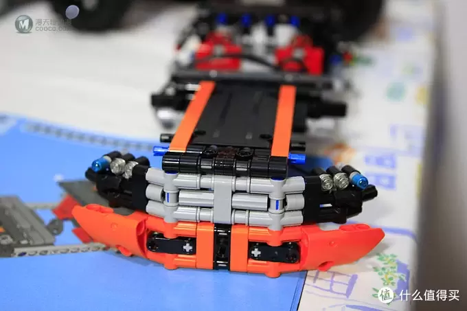 巨无霸来了：LEGO 乐高9398机械组2012年旗舰遥控四驱越野车