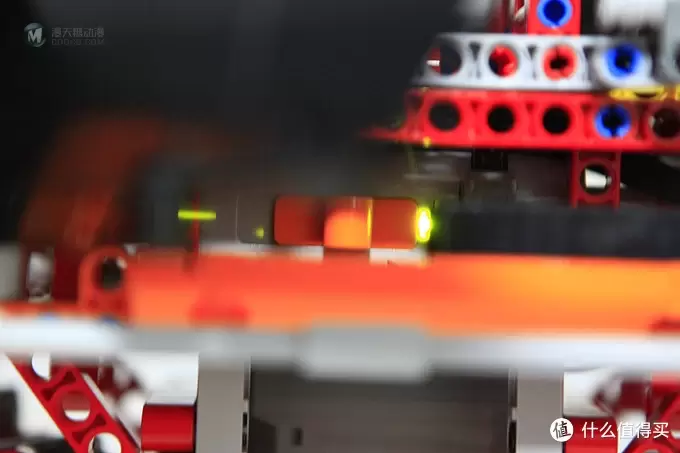 巨无霸来了：LEGO 乐高9398机械组2012年旗舰遥控四驱越野车