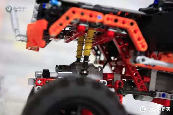 巨无霸来了：LEGO 乐高9398机械组2012年旗舰遥控四驱越野车