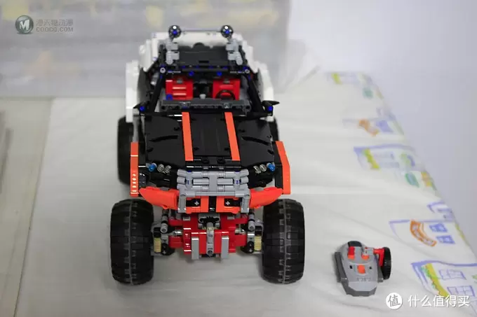 巨无霸来了：LEGO 乐高9398机械组2012年旗舰遥控四驱越野车