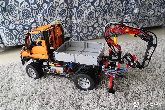 LEGO 乐高 8110 奔驰乌尼莫克 — 科技旗舰中的精品
