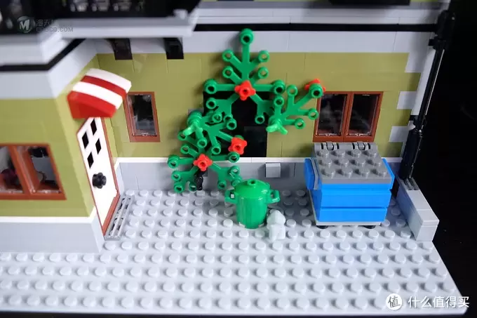 我的街景系列 篇二：浪漫的 LEGO 乐高 创意系列 巴黎餐厅 Parisian Restaurant 10243