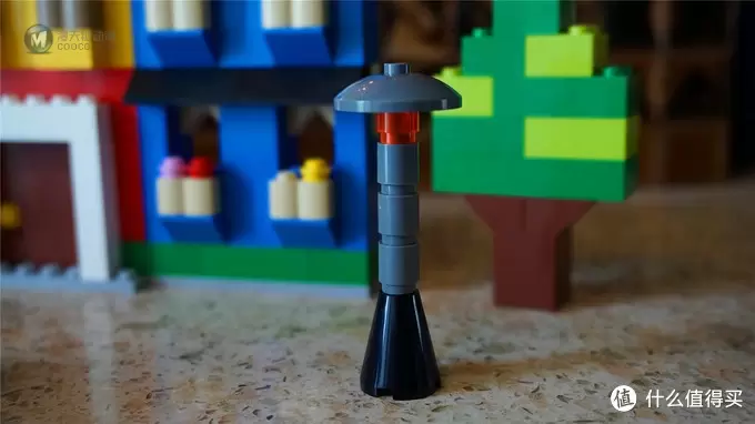 LEGO 乐高 创意系列 积木组 10681 及拼装场景作品 — 简单的快乐