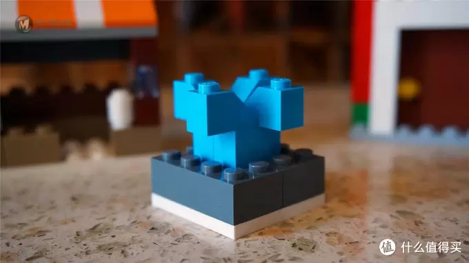 LEGO 乐高 创意系列 积木组 10681 及拼装场景作品 — 简单的快乐
